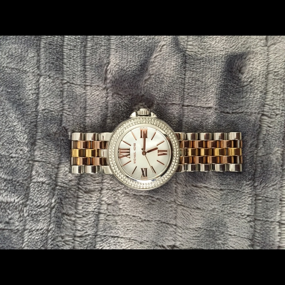 MK watch w/mother of pearl face